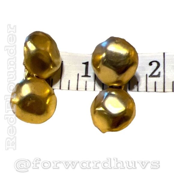 Vintage Gold Tone Metal Clip-On Earrings - Subtle Elegance with Movement - Picture 5 of 6
